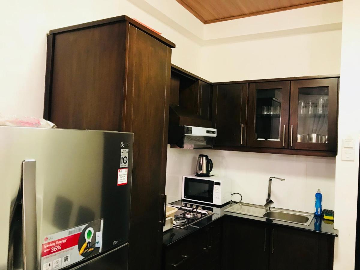 City Apartment'S نوفارا إيلِيا المظهر الخارجي الصورة